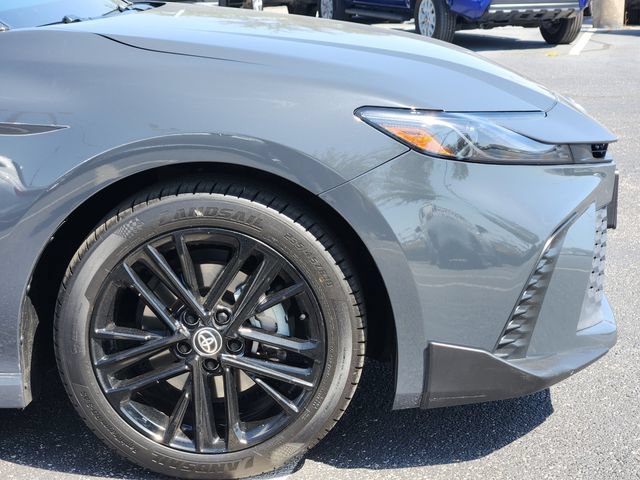 Used 2025 Toyota Camry SE FWD image 7