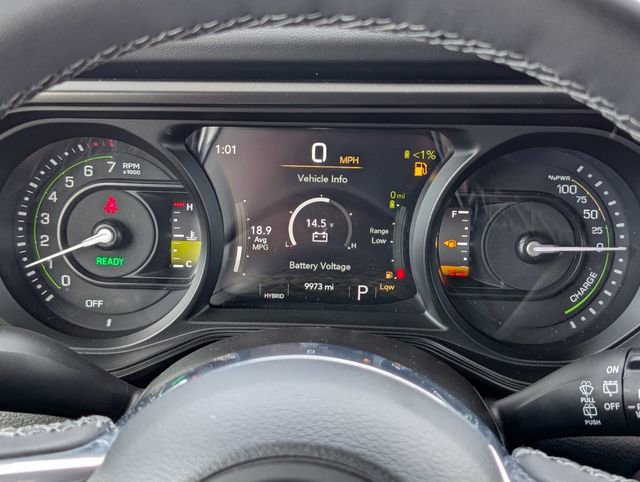 Used 2025 Jeep Wrangler Sahara 4xe image 23