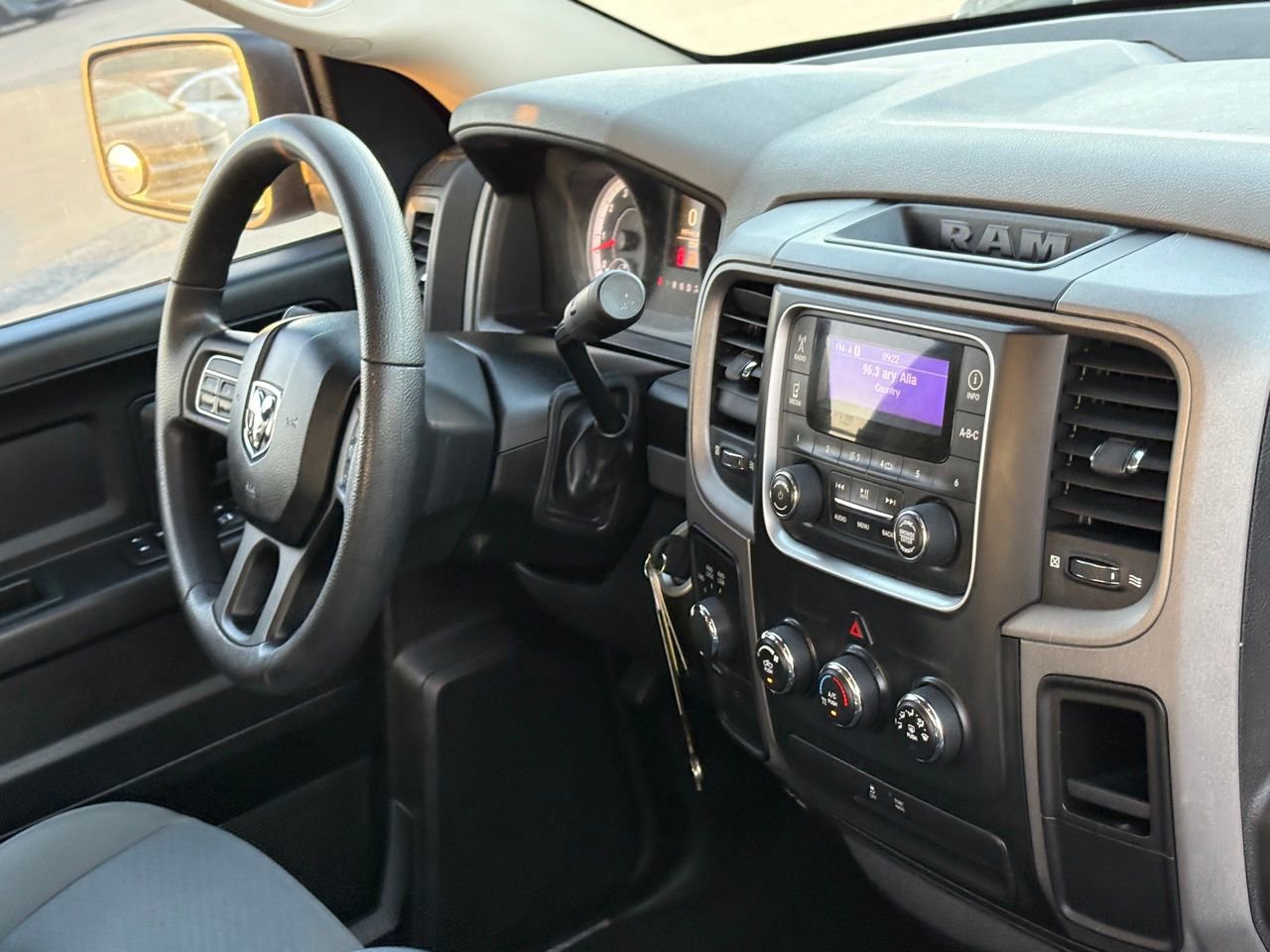 Used 2013 RAM 1500 Express image 38