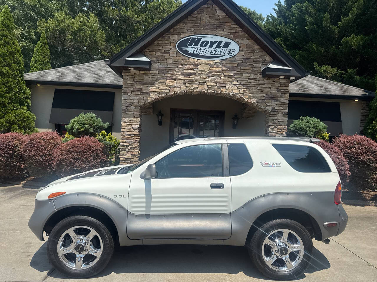 Used 1999 Isuzu VehiCROSS AWD/4WD image 1