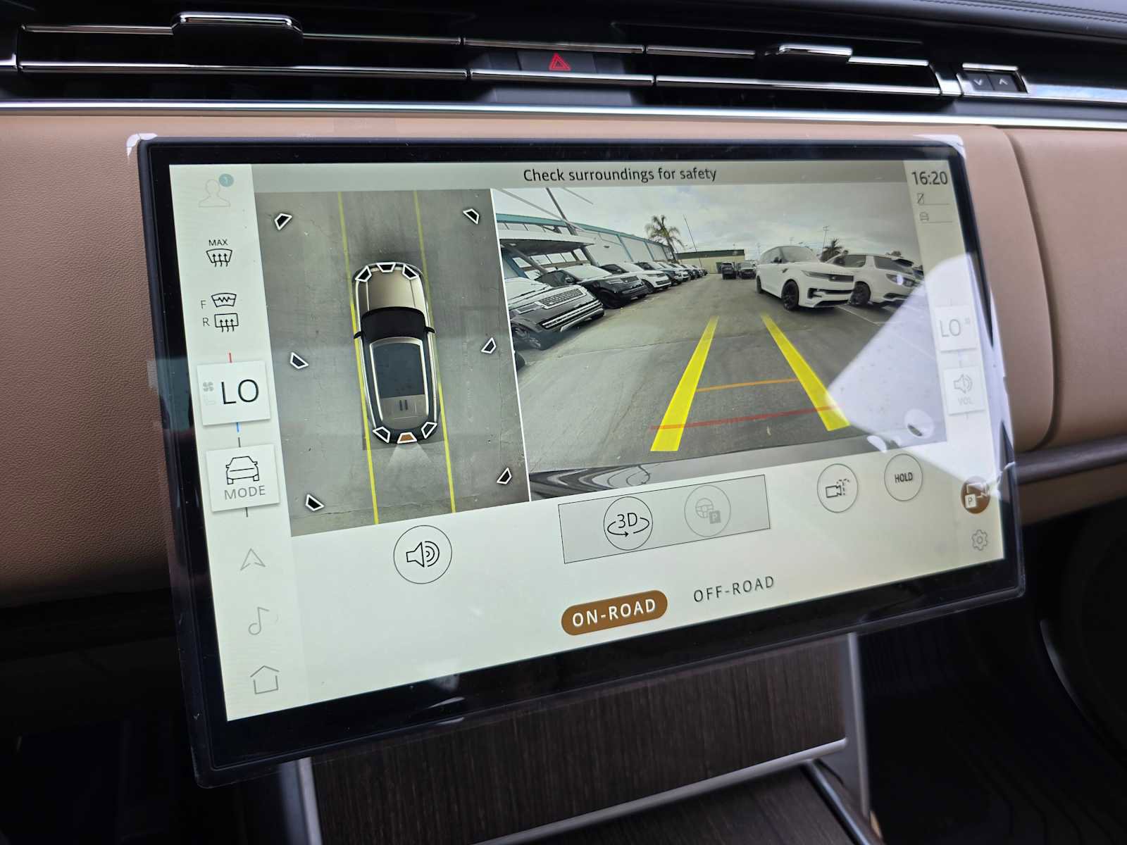 New 2025 Land Rover Range Rover SE image 31