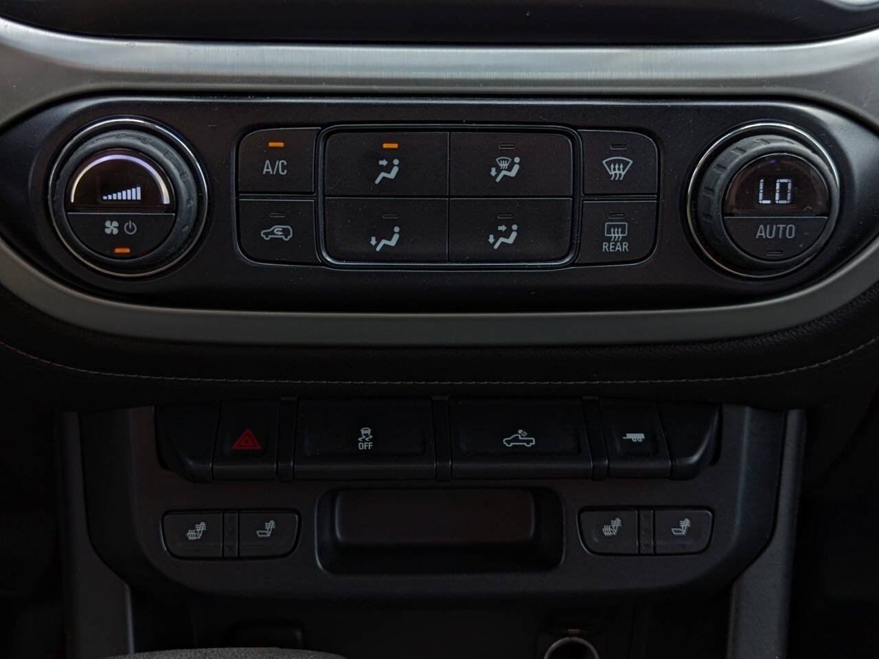 Used 2015 GMC Canyon SLT AWD/4WD image 21
