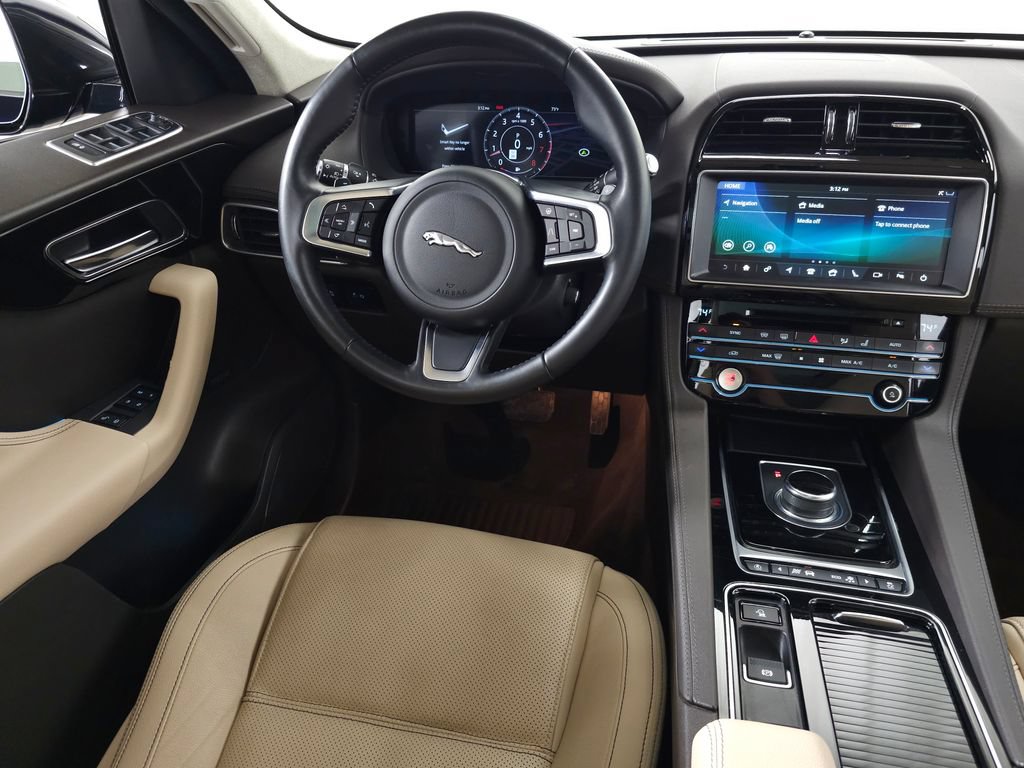 Used 2020 Jaguar F-PACE Prestige AWD/4WD image 19