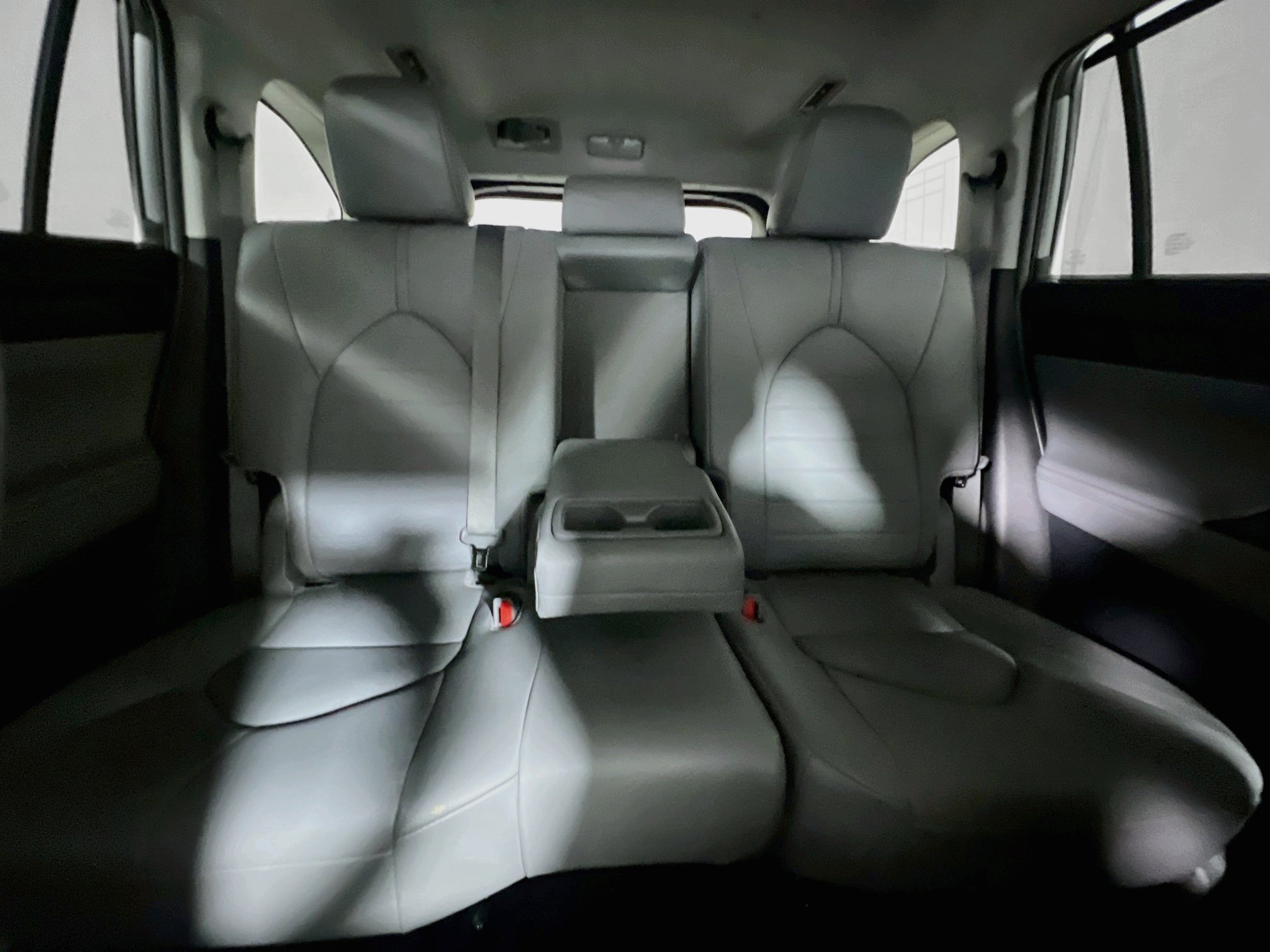 Used 2026 Toyota Highlander XLE AWD/4WD image 32