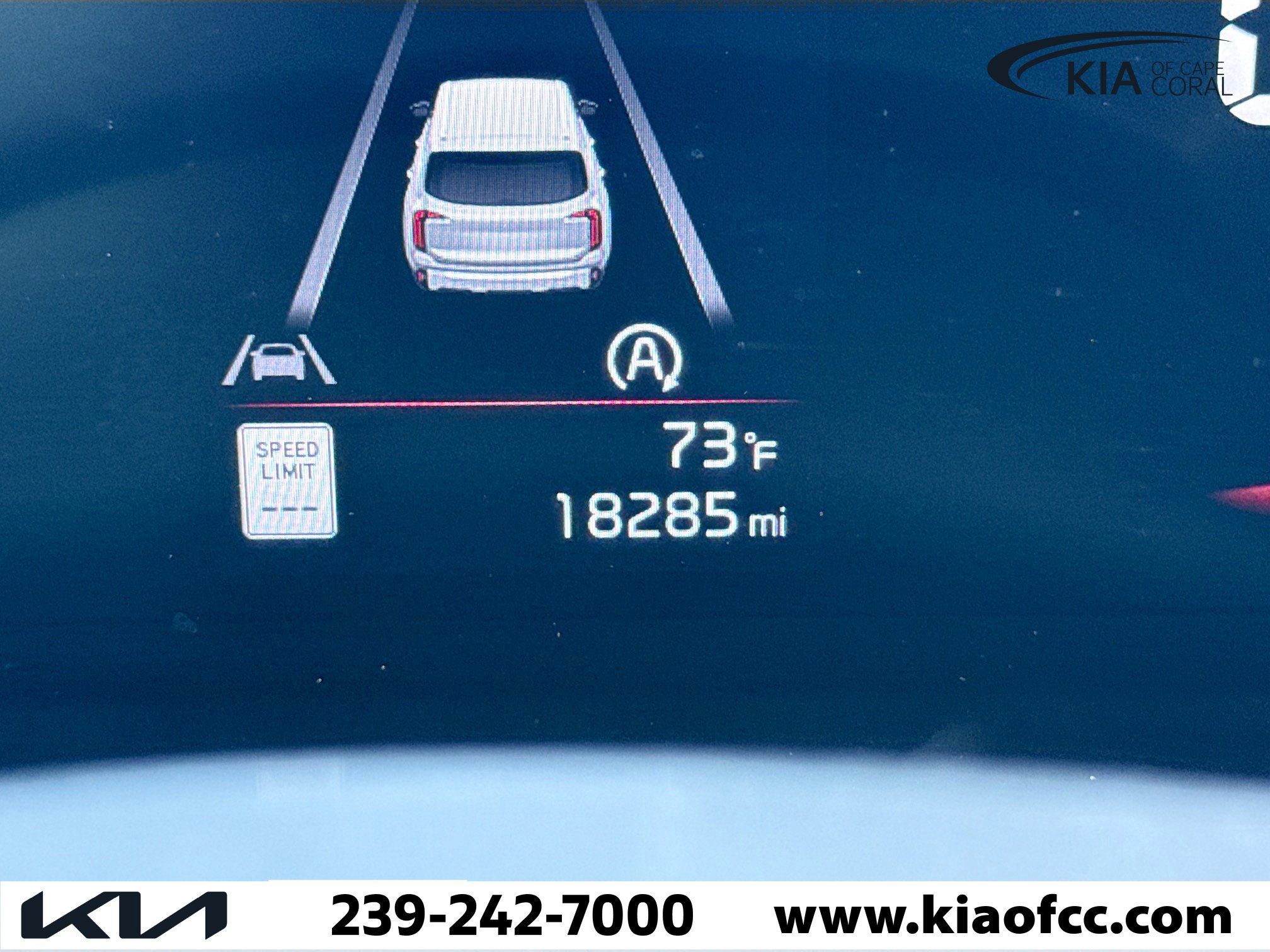 Used 2023 Kia Telluride EX w/ EX Captain's Chair Package image 43