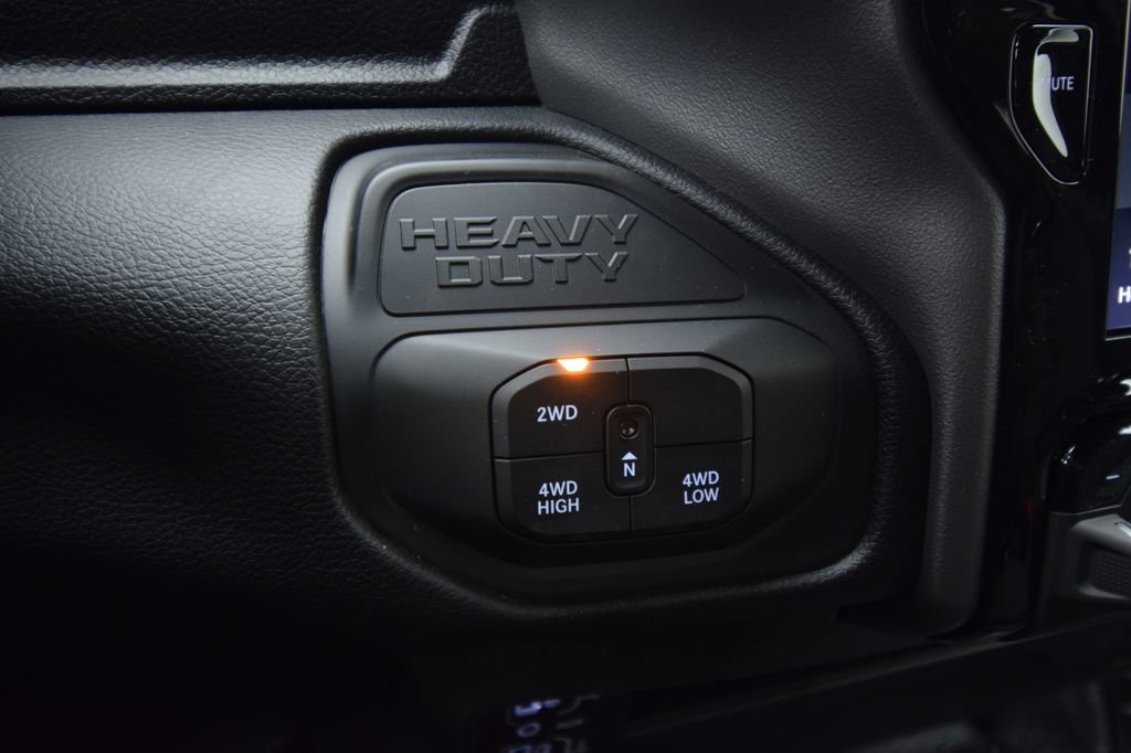 New 2026 RAM 5500 4x4 Crew Cab image 34