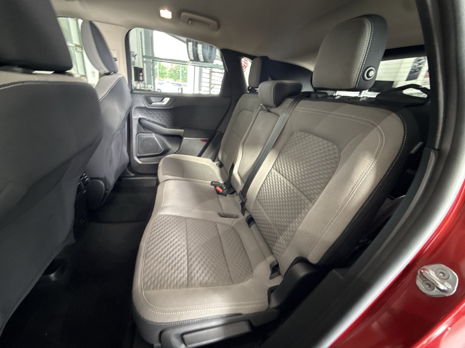 Used 2020 Ford Escape SE AWD/4WD image 25