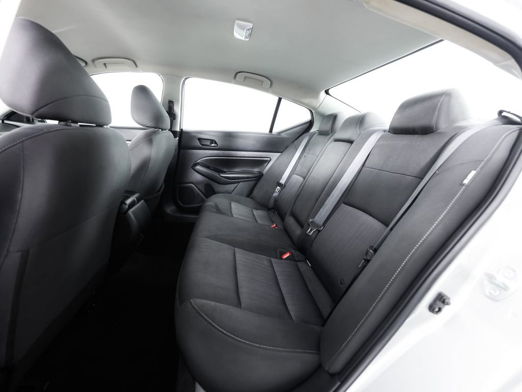 Used 2023 Nissan Altima 2.5 SV FWD image 16