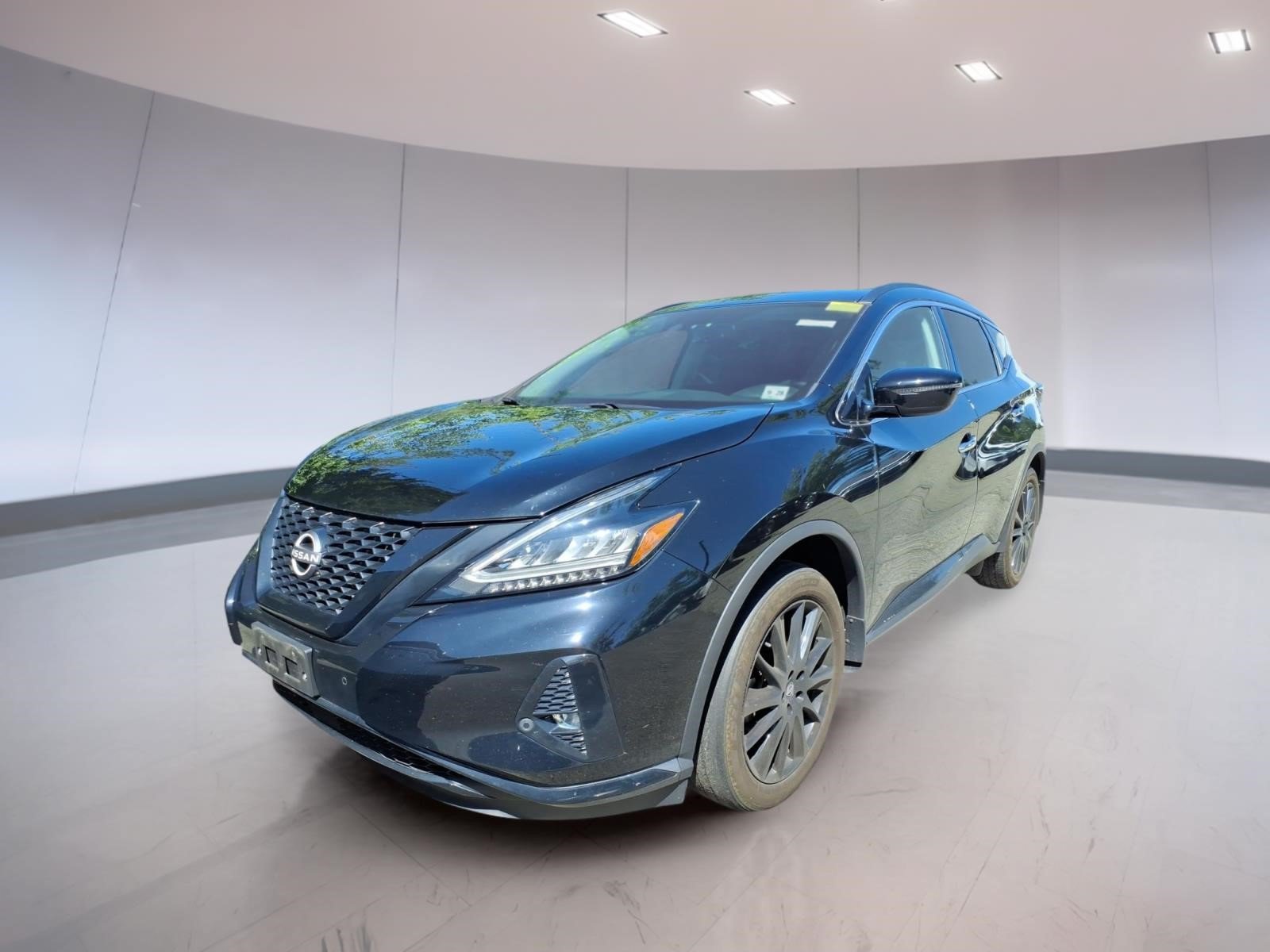 Used 2023 Nissan Murano SV w/ SV Midnight Edition Package AWD/4WD image 2