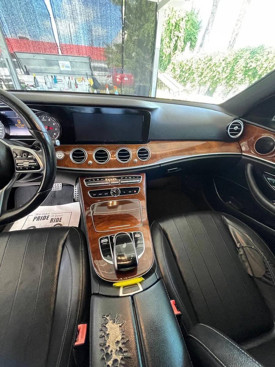 Used 2019 Mercedes-Benz E 300 image 9