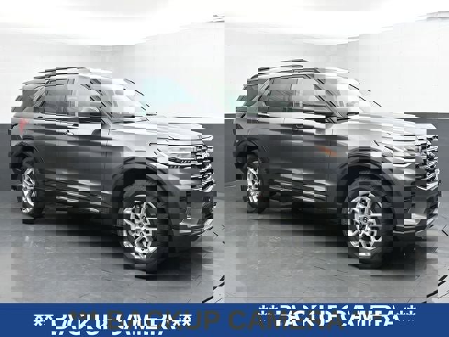 Used 2025 Ford Explorer Active image 3