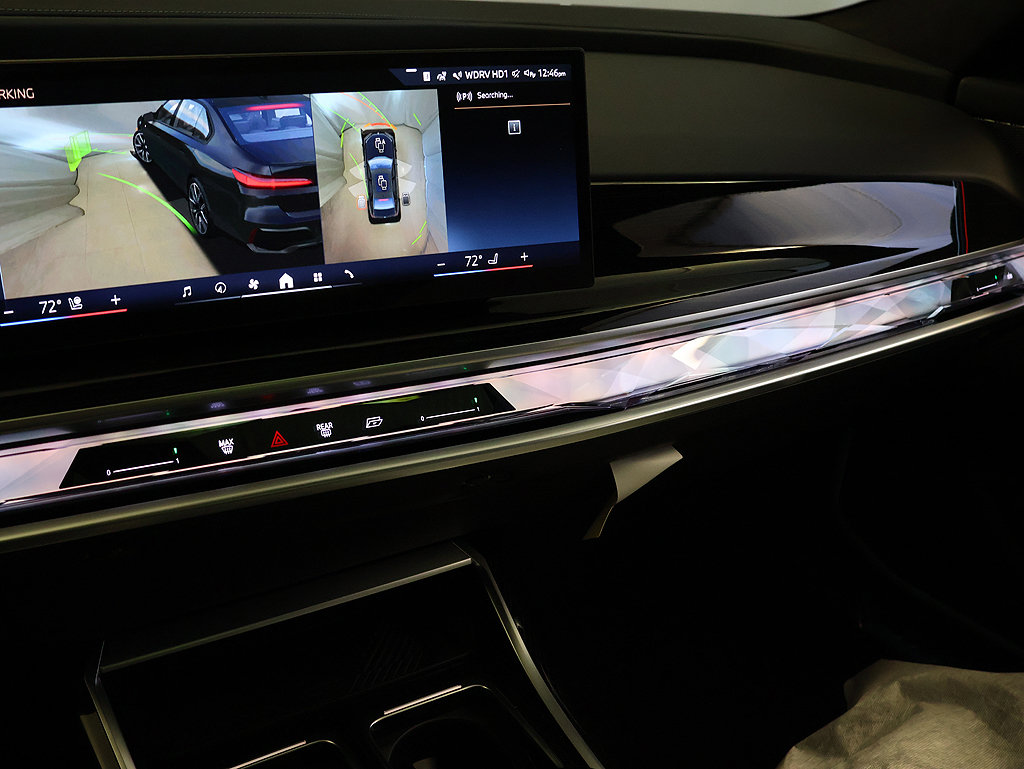 Used 2026 BMW i7 xDrive60 w/ Executive Package AWD/4WD image 26