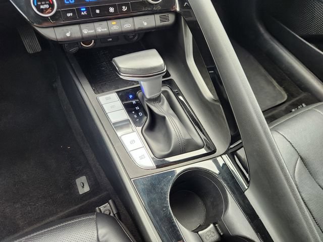 Used 2022 Hyundai Elantra Limited FWD image 24
