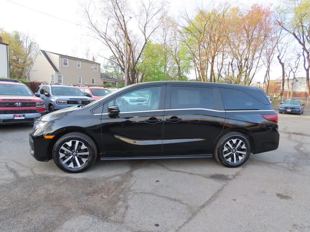 Certified 2025 Honda Odyssey EX-L image 3