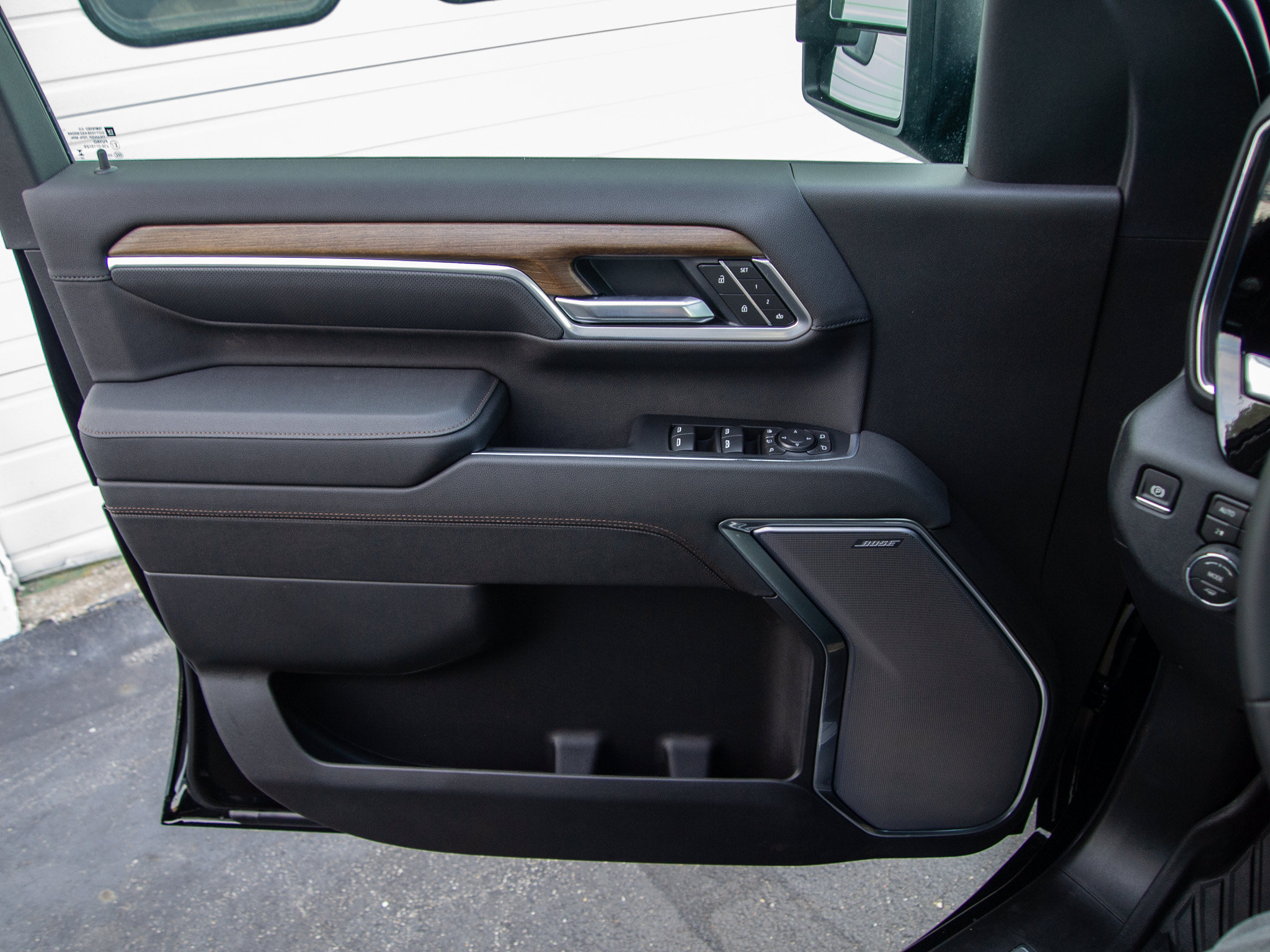 New 2026 Chevrolet Silverado 2500 High Country w/ Midnight Edition AWD/4WD image 11