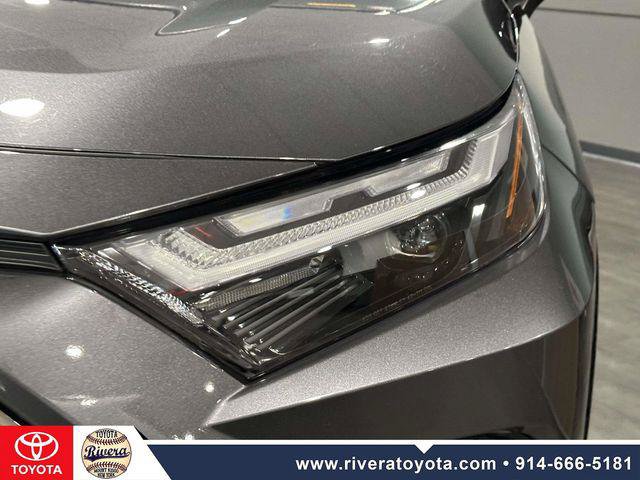 Certified 2025 Toyota RAV4 XSE w/ Premium Package AWD/4WD image 9