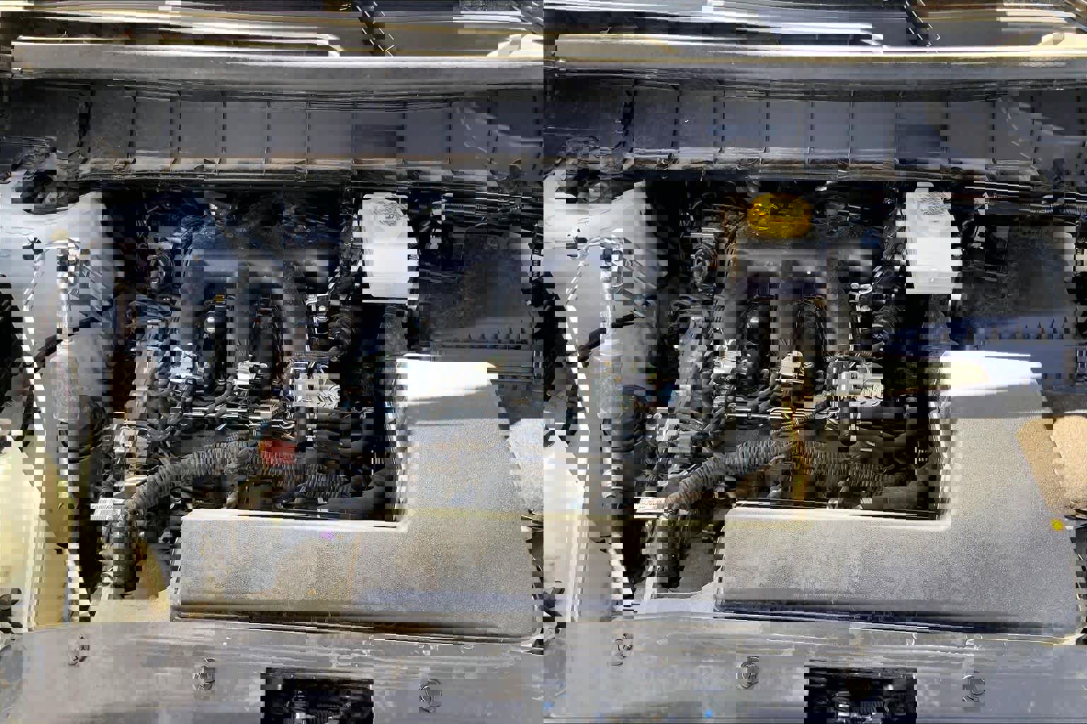 Used 2025 Nissan Pathfinder SV FWD image 34