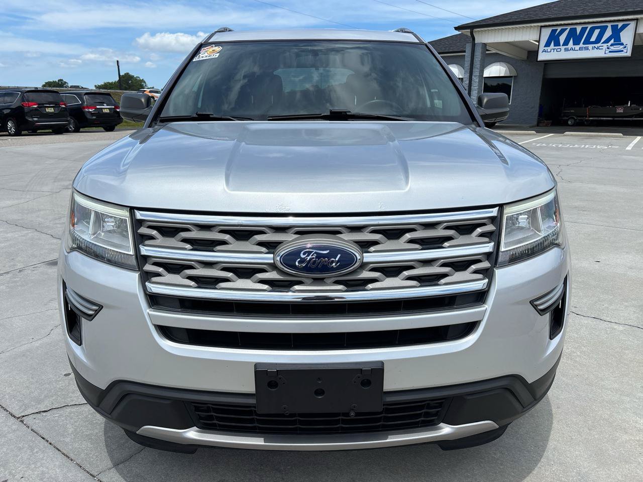 Used 2018 Ford Explorer XLT FWD image 9