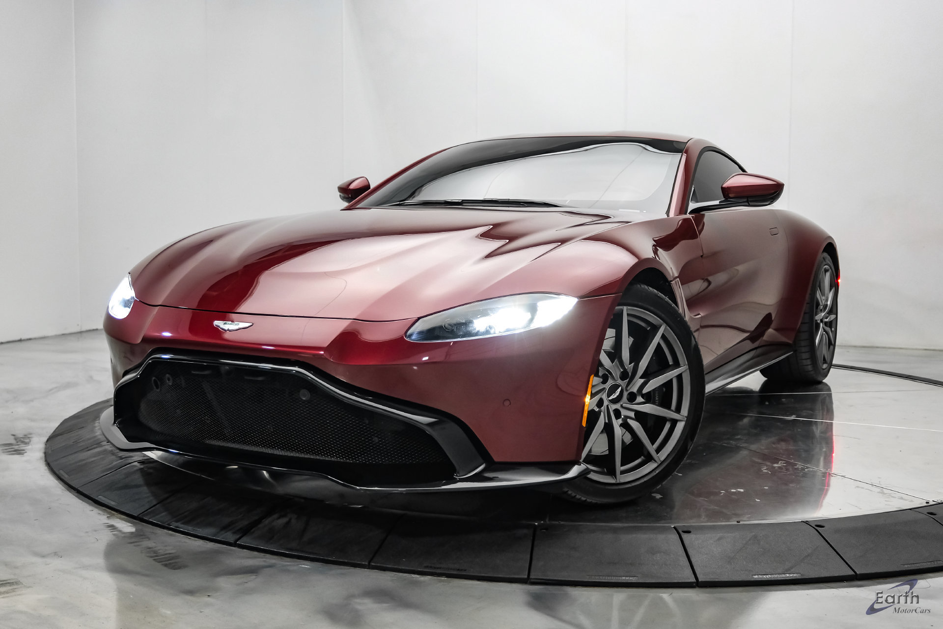 Used 2020 Aston Martin V8 Vantage Coupe RWD image 7