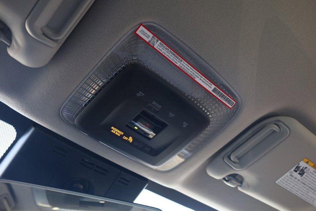 New 2026 Toyota Prius LE image 16