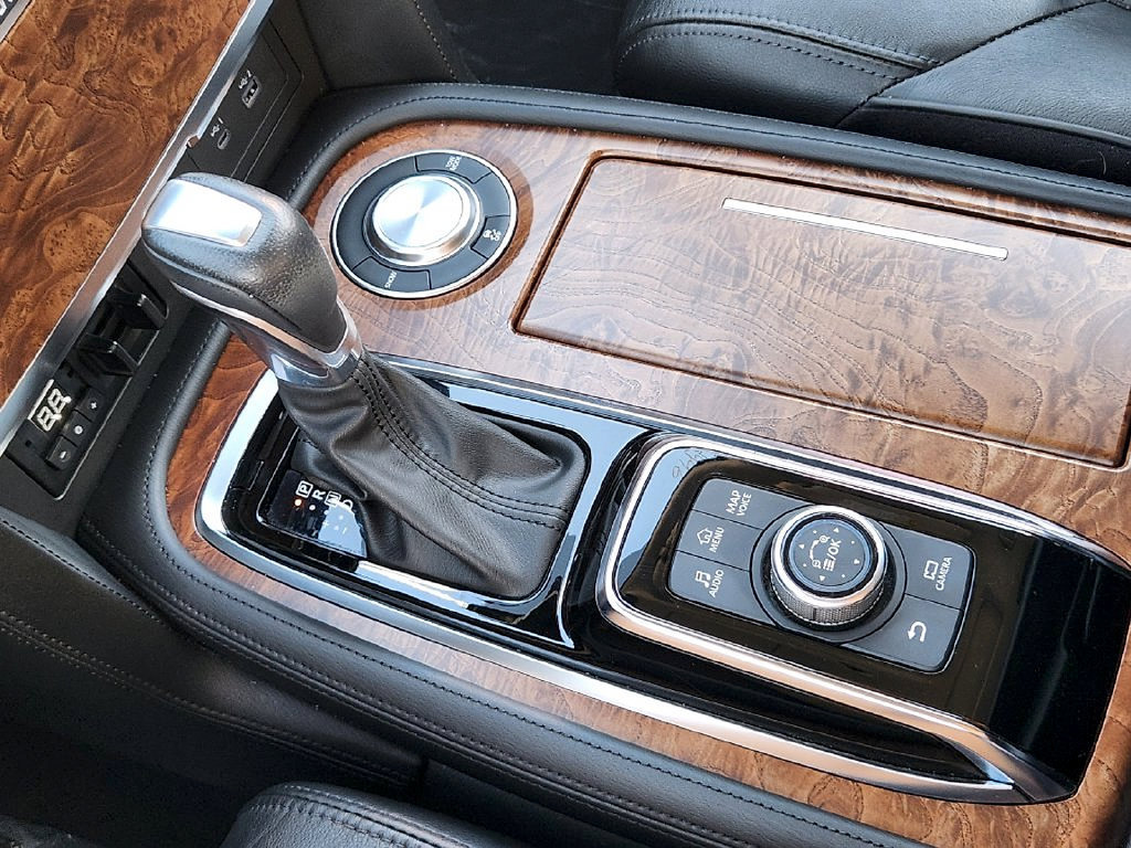 Used 2023 Nissan Armada SL w/ Cargo Package RWD image 19