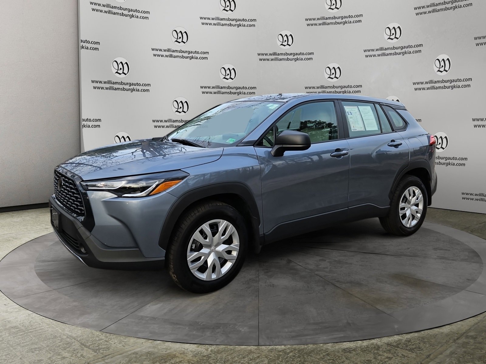 Used 2023 Toyota Corolla Cross L image 1