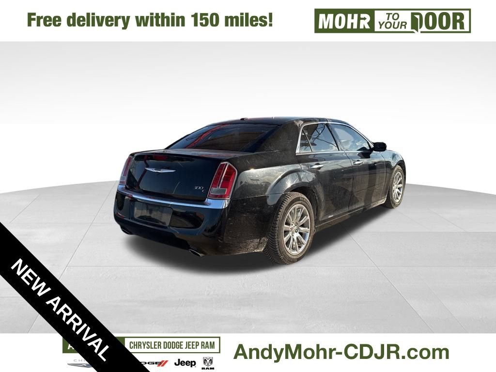 Used 2013 Chrysler 300 C image 7