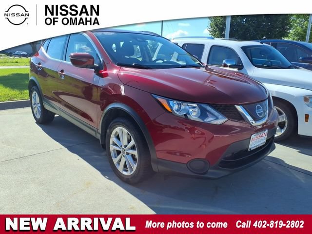 Certified 2019 Nissan Rogue Sport SV AWD/4WD image 1