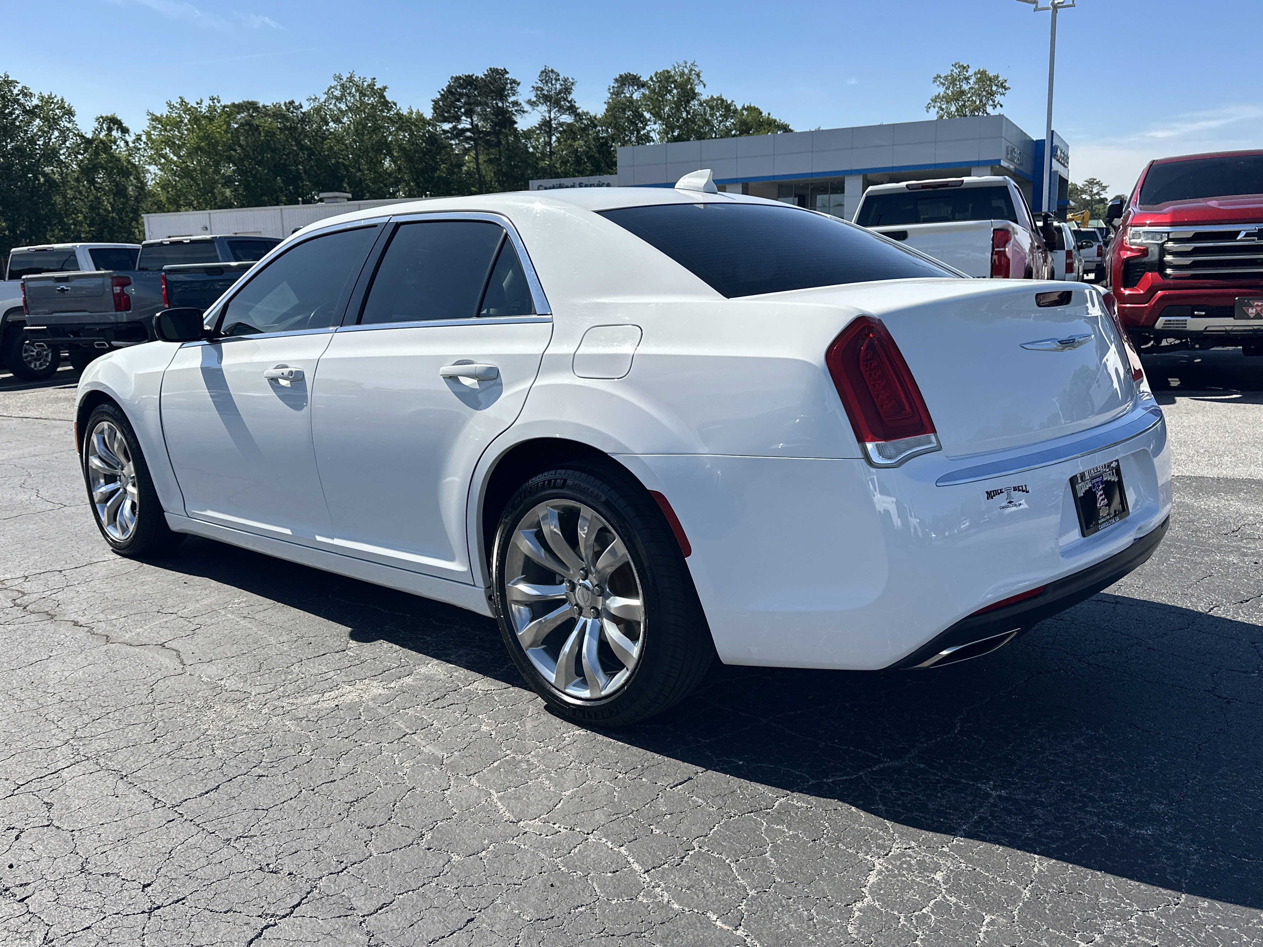 Used 2020 Chrysler 300 Touring L w/ Quick Order Package 2EF RWD image 6
