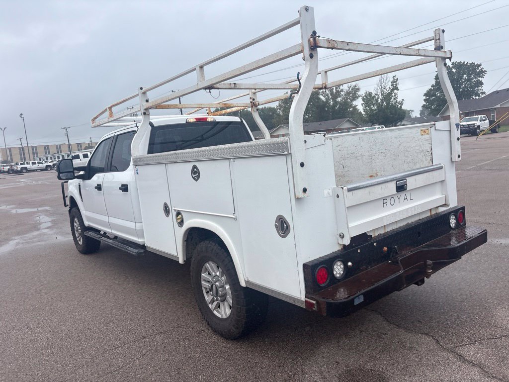 Used 2017 Ford F250 XL w/ STX Appearance Package AWD/4WD image 8