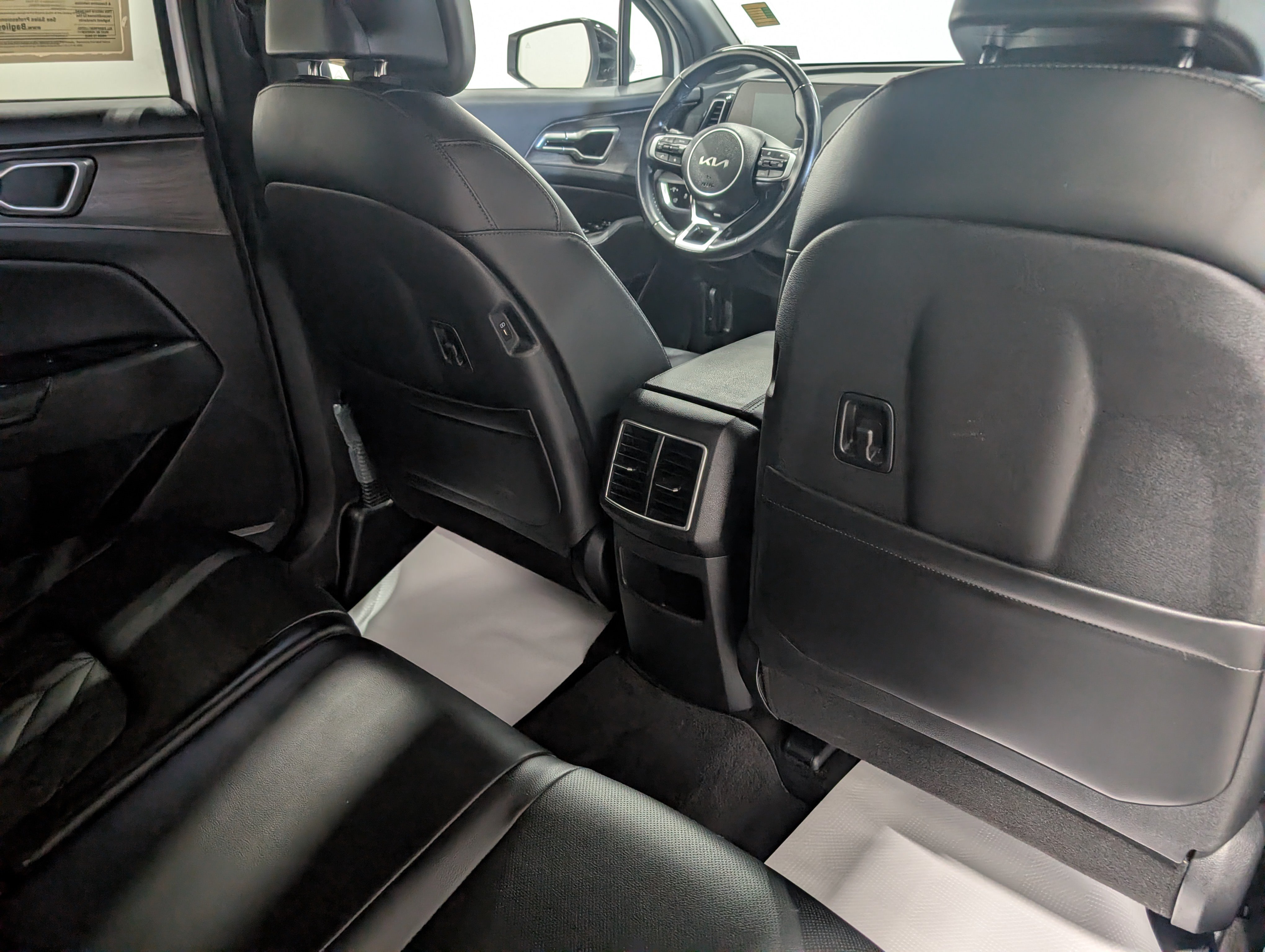 Used 2023 Kia Sportage X-Line w/ X-Line Premium Package AWD/4WD image 16