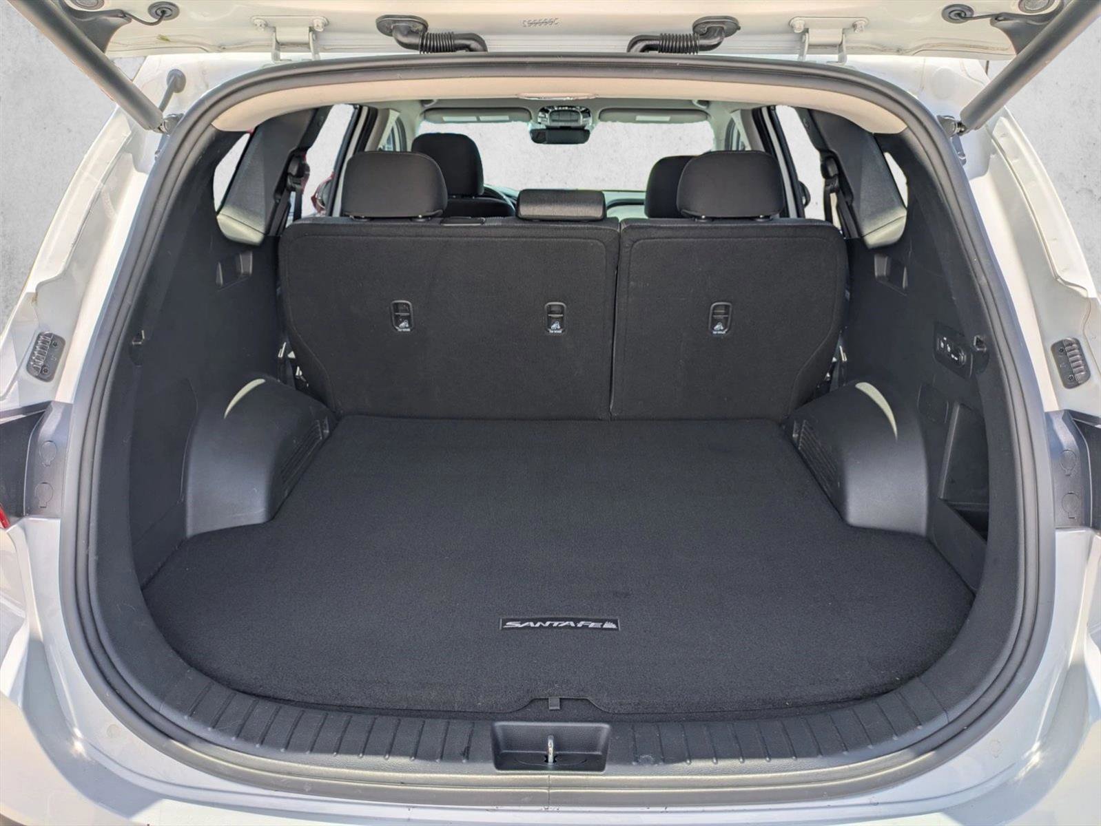 Used 2022 Hyundai Santa Fe SEL Convenience w/ Cargo Package AWD/4WD image 6