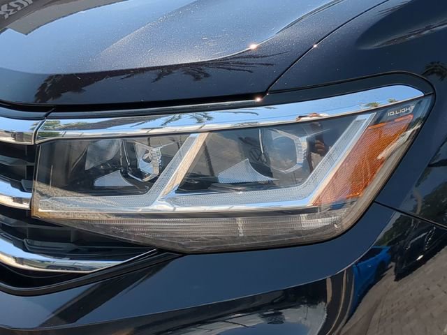 Used 2022 Volkswagen Atlas Cross Sport SE image 7