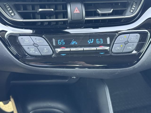 Used 2020 Toyota C-HR LE FWD image 17