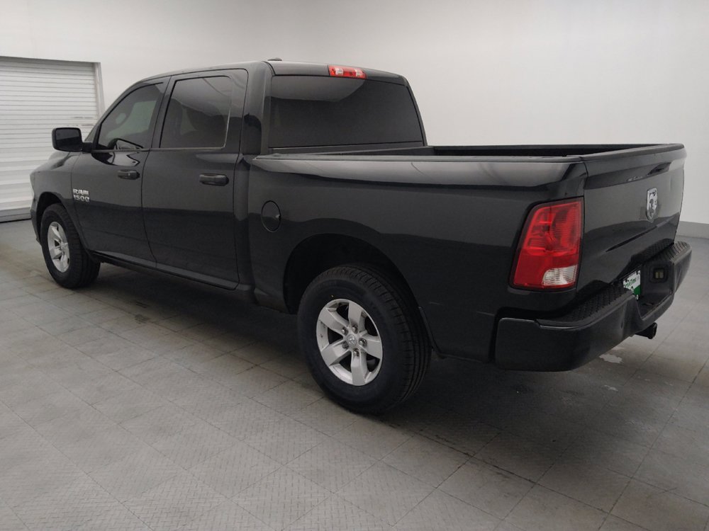Used 2017 RAM 1500 Express RWD image 3