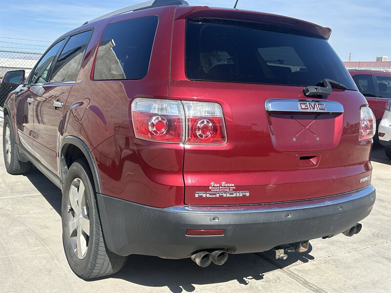 Used 2010 GMC Acadia SLT AWD/4WD image 11
