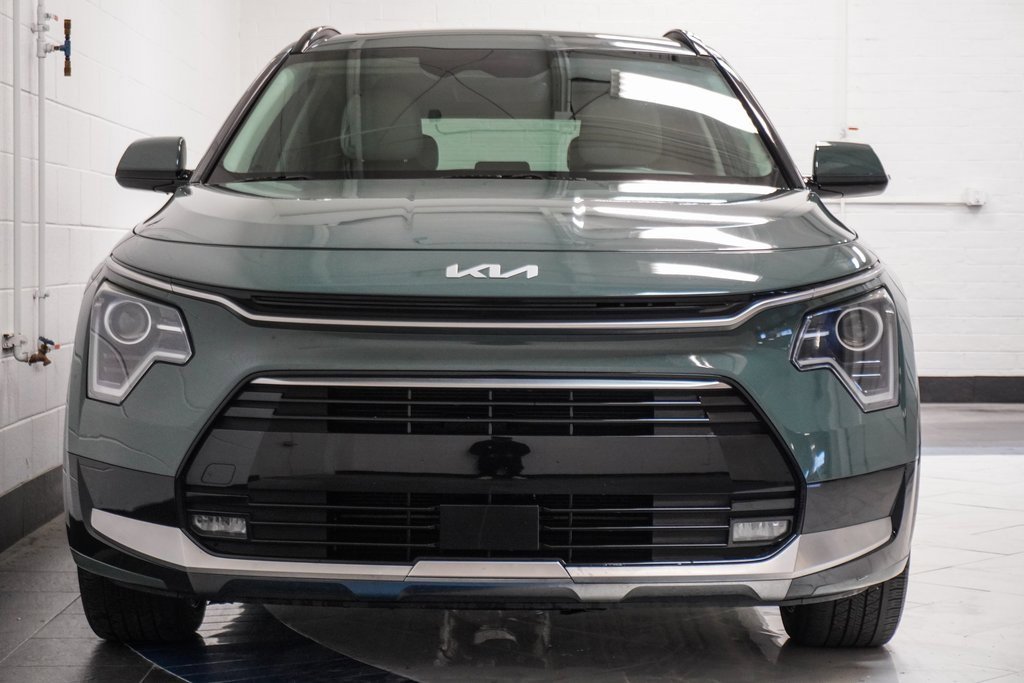 Used 2023 Kia Niro EX Touring image 40