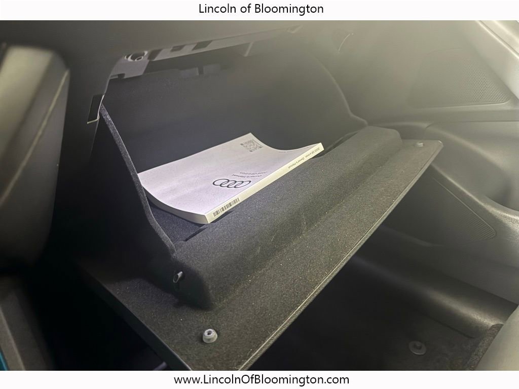 Used 2025 Audi SQ6 e-tron Prestige w/ 21" Black Optic Wheel Package image 65