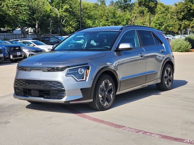 Certified 2024 Kia Niro Wind FWD image 3