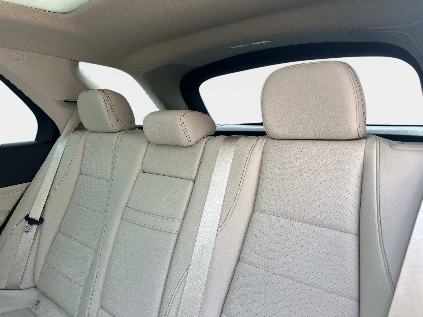 Certified 2022 Mercedes-Benz GLE 350 4MATIC w/ Premium Package image 14