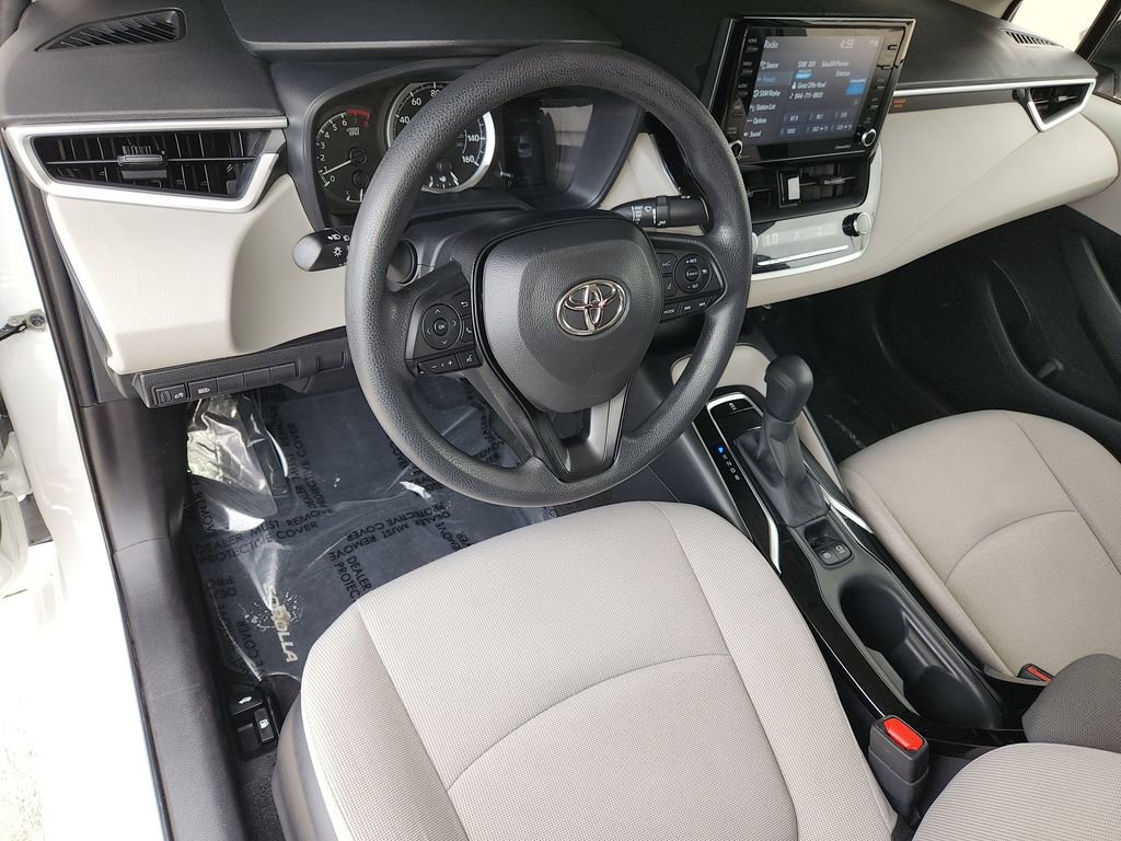 Used 2022 Toyota Corolla LE image 16