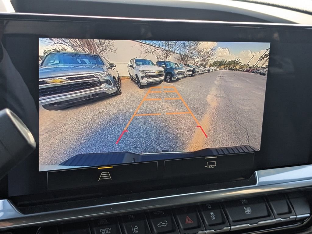 Used 2025 Chevrolet Silverado 2500 LT w/ Convenience Package image 19