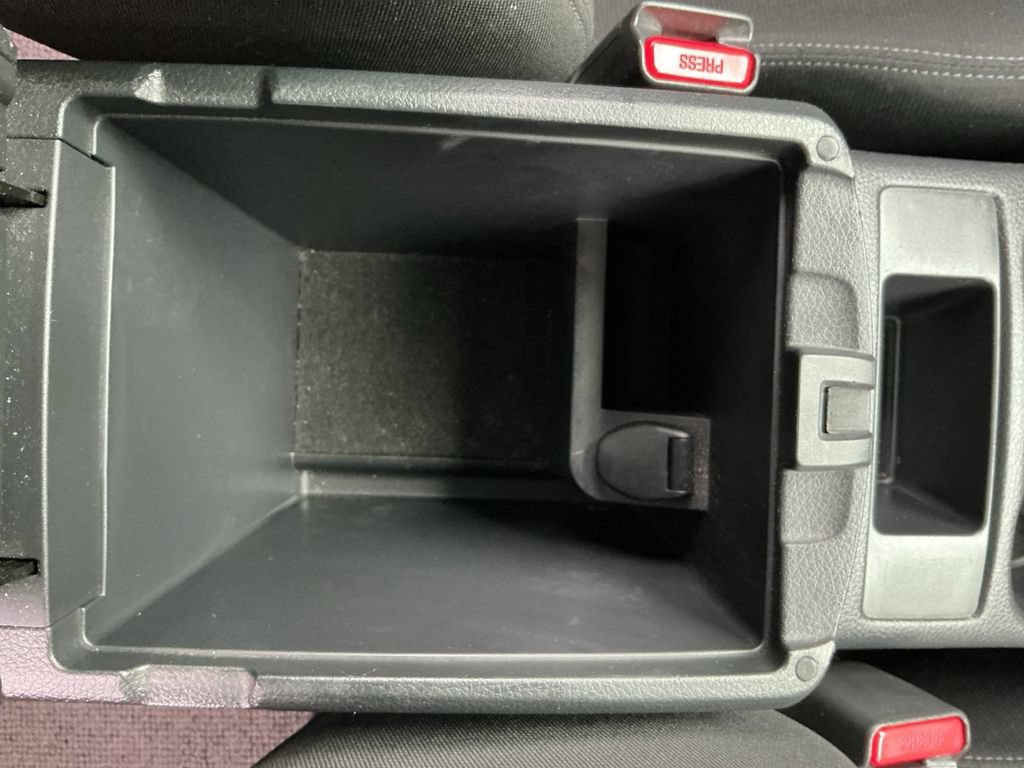 Used 2017 Nissan Rogue S AWD/4WD image 27