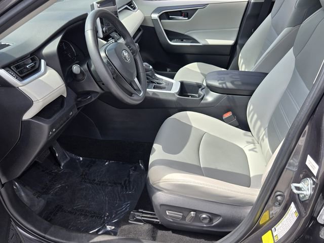 Used 2024 Toyota RAV4 XLE Premium FWD image 10