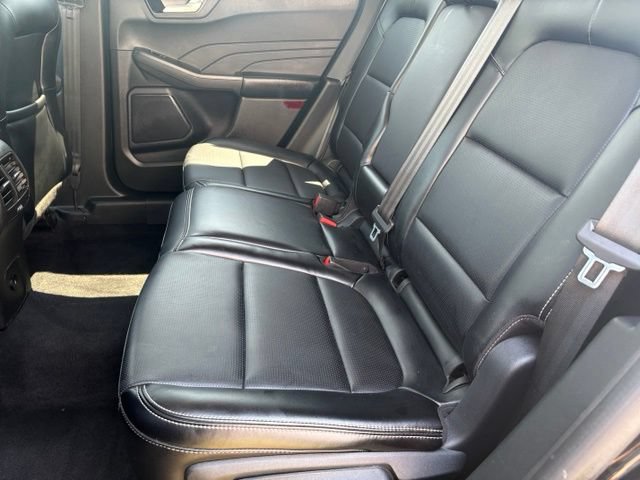 Used 2024 Ford Escape Platinum AWD/4WD image 11