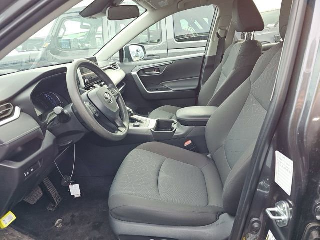 Used 2025 Toyota RAV4 XLE image 8