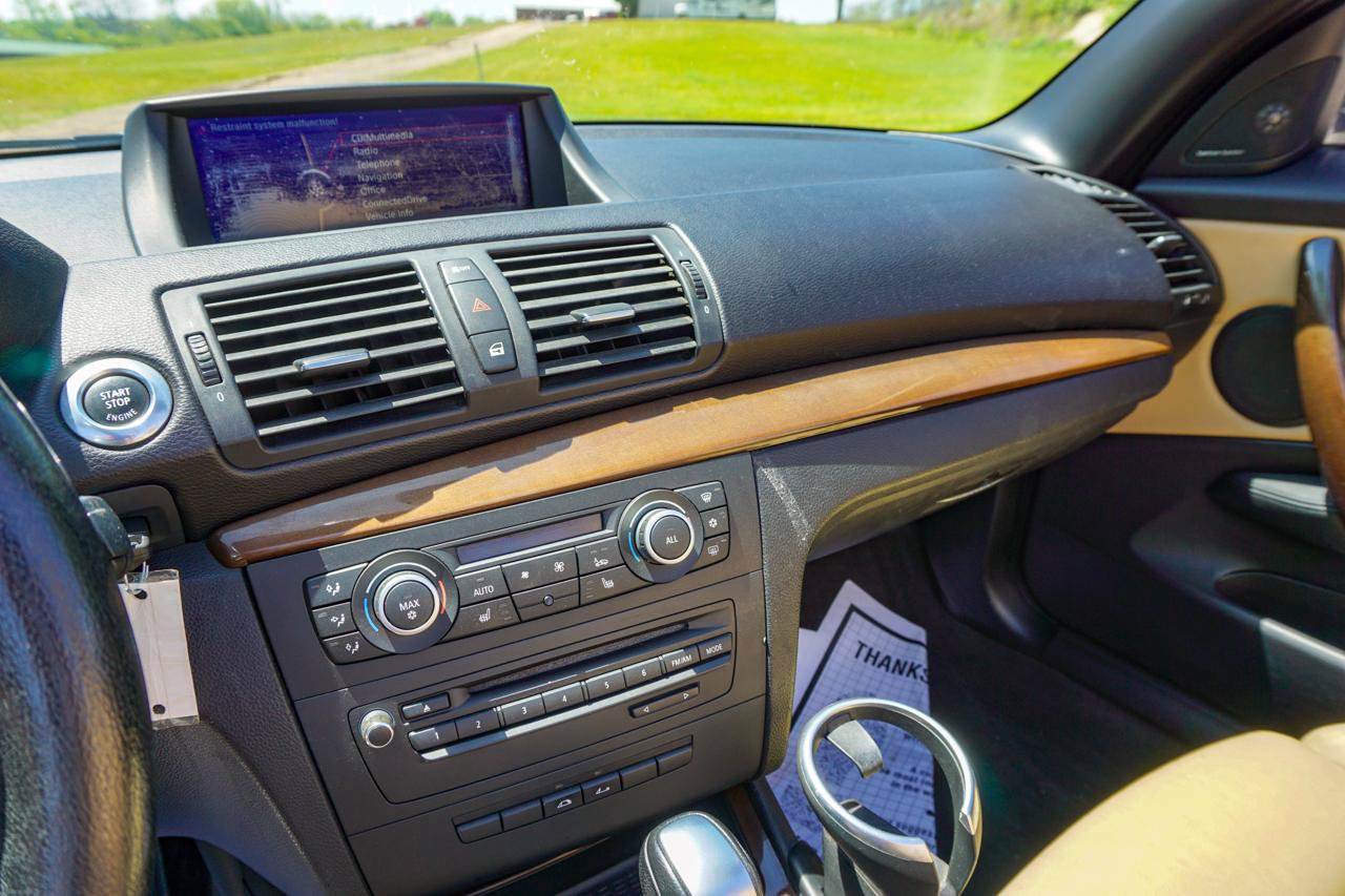 Used 2012 BMW 128i Convertible RWD image 25