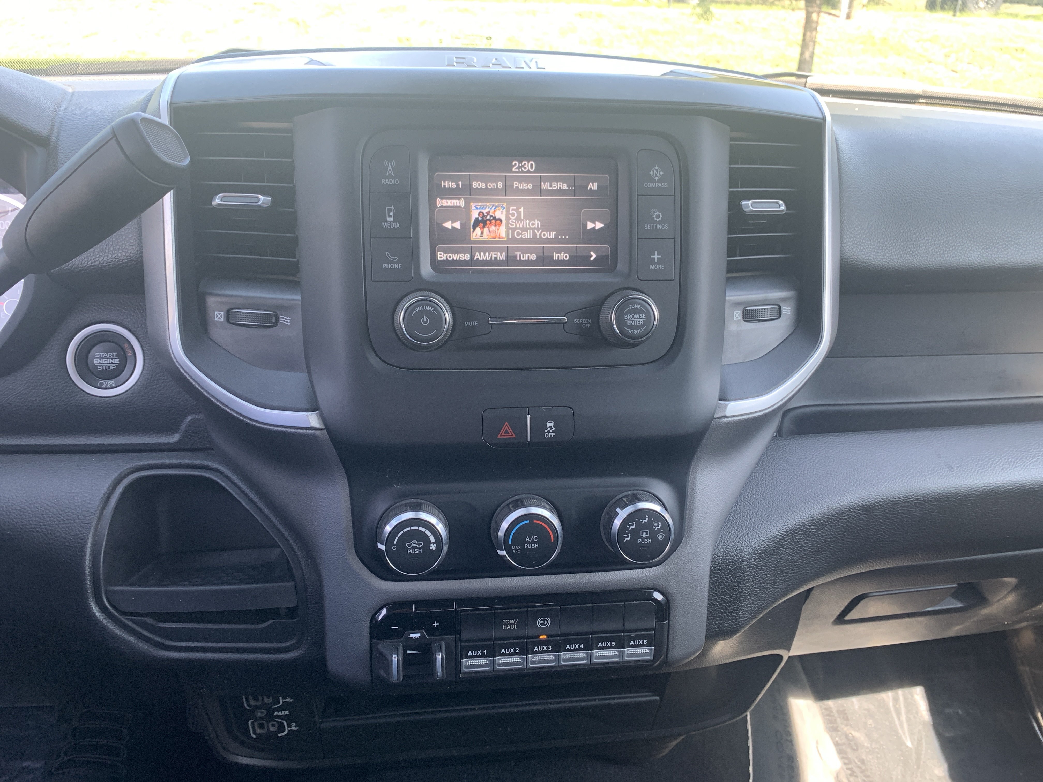 Used 2024 RAM 3500 SLT w/ Quick Order Package 2YG SLT AWD/4WD image 25