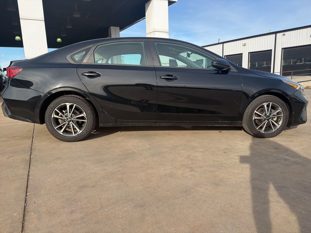Used 2024 Kia Forte LXS image 2