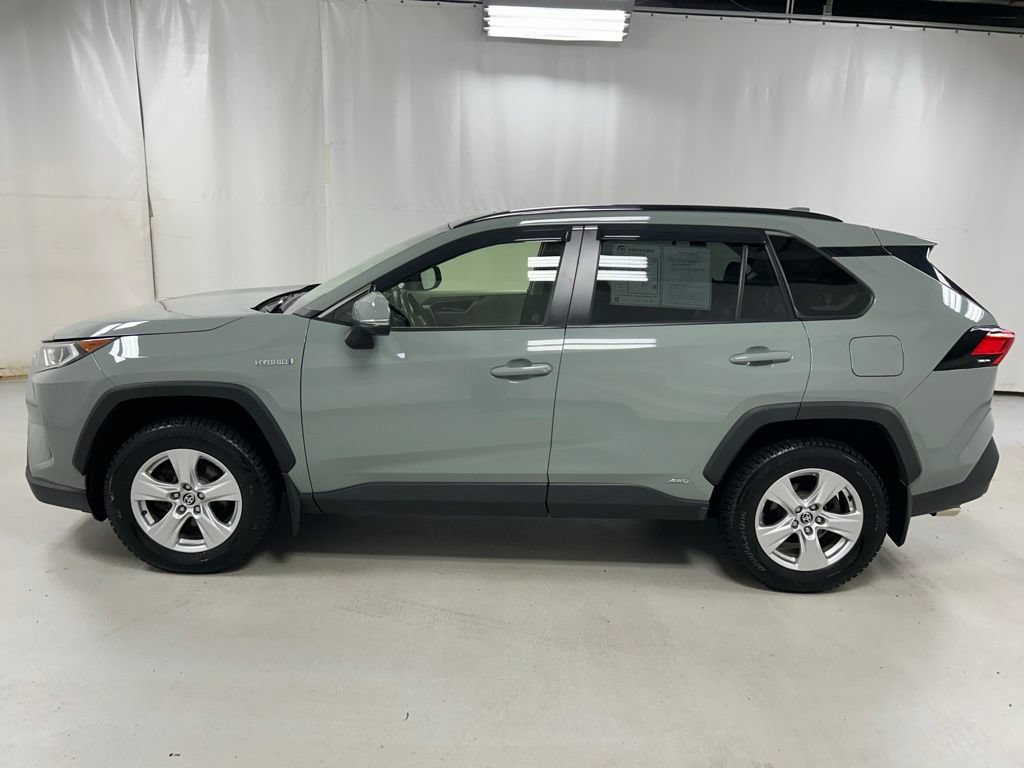 Certified 2020 Toyota RAV4 XLE w/ Convenience Package AWD/4WD image 8